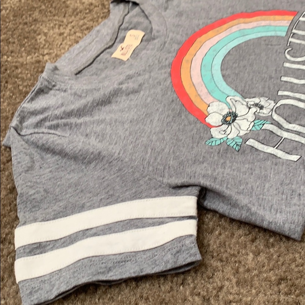 HOLLISTER Tees - Picture 3 of 4